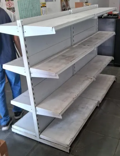 Gandolas de aço para loja são 2 dessa por esse valor 