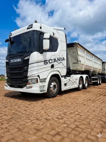 Scania R540 6x4 2021 - Baixo KM