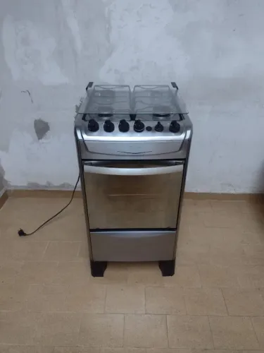 Fogão itatiai inox espelhado automático funcionando tudo e limpo. 
