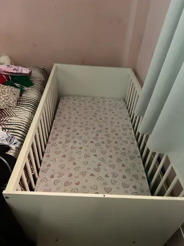 Berço para bebê + colchão + mosquiteiro
