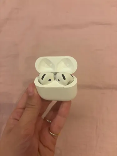 air pods 4 original
