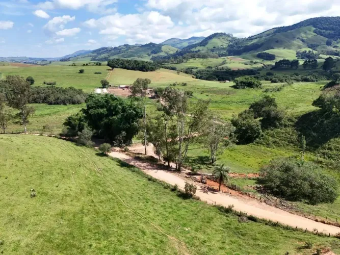 Imóvel para venda com 1669800 metros quadrados com 3 quartos em Zona Rural - Borda da Mata