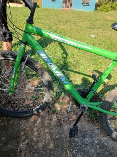Bicicleta Bremem funciona perfeitamente! Só colocar o macaquinho da marcha, de resto OK