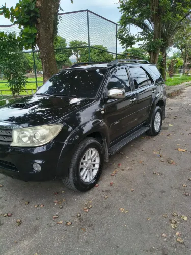 Toyota Hilux SW4 SRV D4-d 4X4 3.0 TDI Dies. AUT 2008