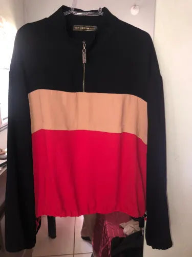 Blusa manga longa Morena Rosa TAM M