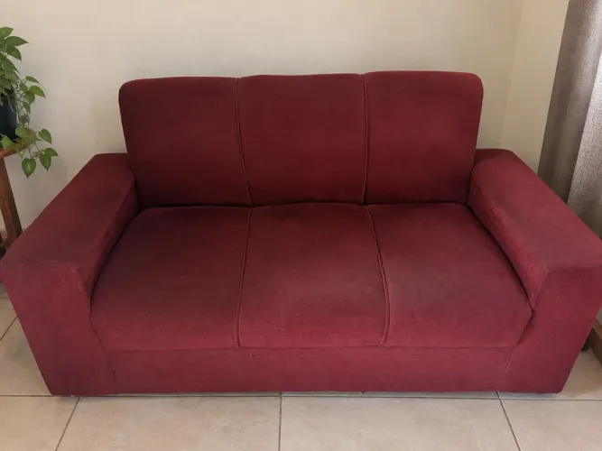 ? Sofá 3 lugares - R$ 150