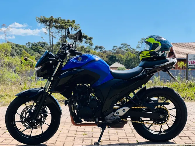Fazer 250 muito nova