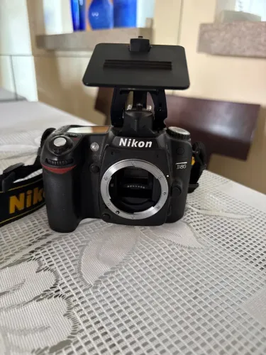 Câmera fotográfica DSLR Nikon D80