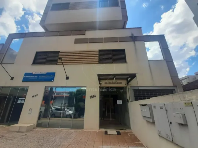 Apartamento para alugar no Edifício Rocha Catori com 1 quarto no Centro de Londrina