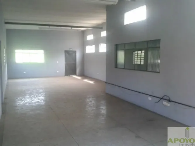 Galpão Industrial entre Embu Guaçu - Cipó manobra Carreta