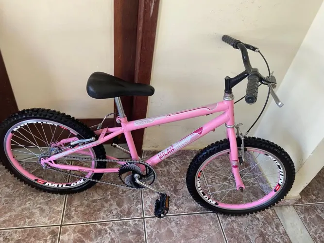Bicicleta aro 20 feminina infantil Milan com rodas aéreo!!
