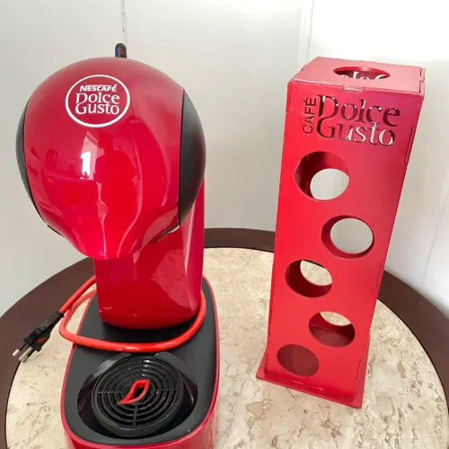 CAFETEIRA DOLCE GUSTO + SUPORTE PARA CÁPSULAS