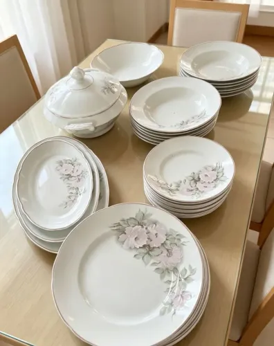 Jogo de jantar porcelana década de 70