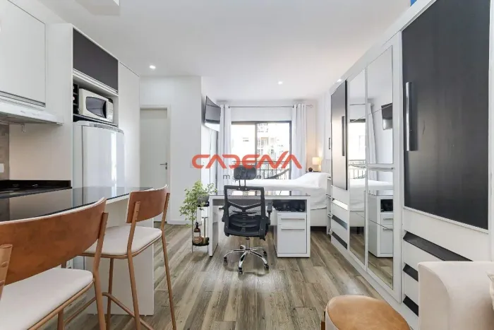 Studio com 1 vaga à venda no Portão