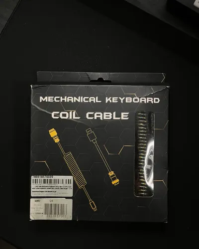 CABO COILED PRETO + DOURADO NOVO