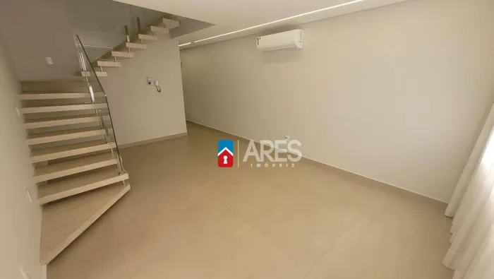 Casa com 2 dormitórios para alugar, 218 m² por R$ 5.916,00/mês - Catharina Zanaga - Americ