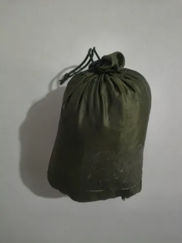 Manta Leve de Nylon Verde Oliva