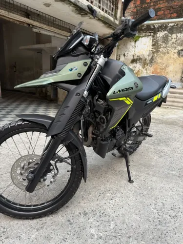 LANDER 250 2025/2025 (ÚNICO DONO) - APENAS 15.000 km RODADOS