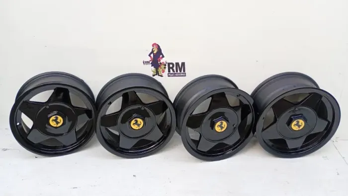 Rodas Fusca Aro 14 Momo Ferrari