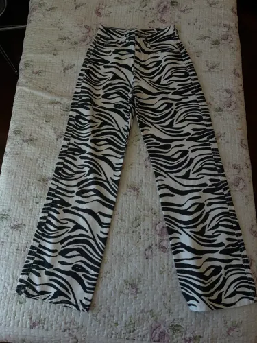 Calca zebra c&a 36