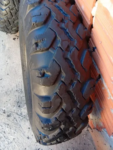 4 pneus 7.50R16 borrachudo top