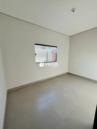 Casa à venda, 2 quartos, 1 suíte, 2 vagas, SAO JORGE - Uberlândia/MG
