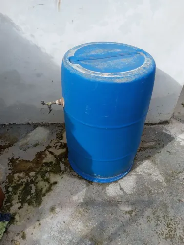 Bombona para reutilizar água pronta c torneira