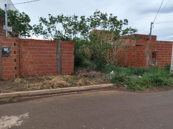 Lindo terreno no Figueira do Parque- São Conrado