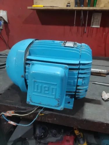 Motor Weg Trifásico 7,5 cv baixa rotação 220/380V