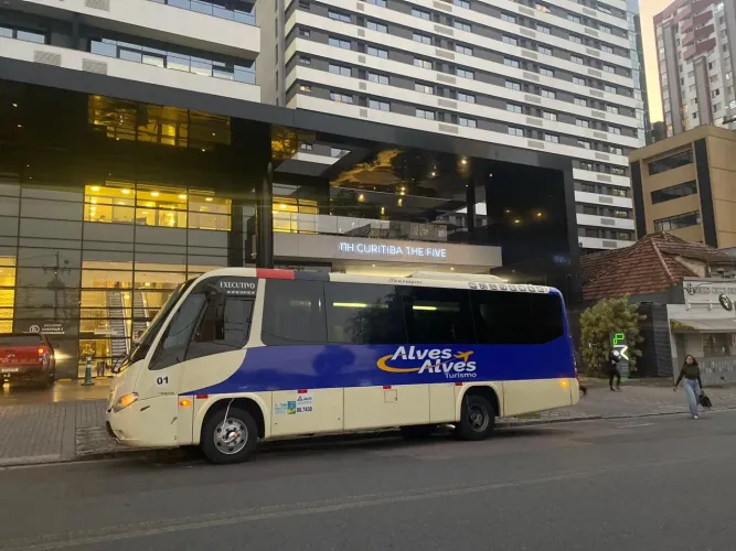Micro-ônibus sênior 