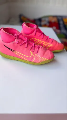 Chuteira Nike Mercurial 35