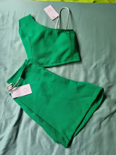 Conjunto Feminino Verde - Novo, com Etiqueta! ?