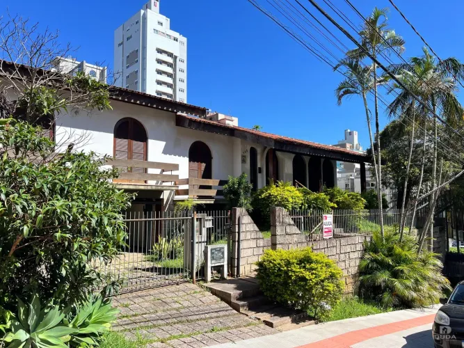CASA COMERCIAL