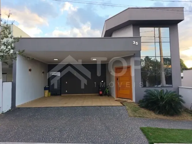 Casa à Venda em São Carlos - 3 Suítes em Condomínio