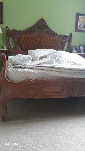 Cama de casal antiga Luis XV madeira nobre e palhinha
