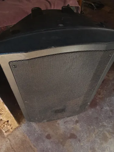 Caixa de som JBL