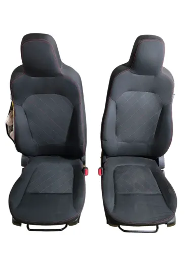 Jogo de bancos Renault Kwid 2017 a 2023 com Airbag Lateral