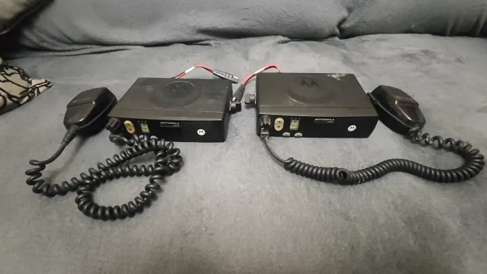 Rádio comunicador Motorola Em200 com ppt