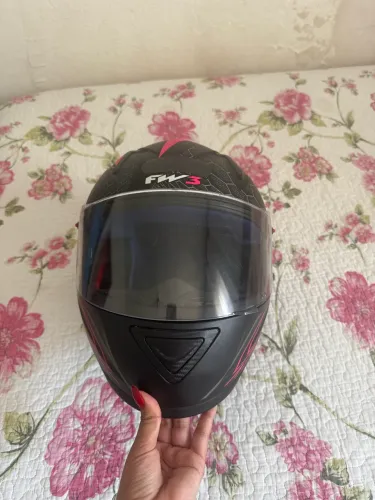 Capacete FW3 preto com rosa