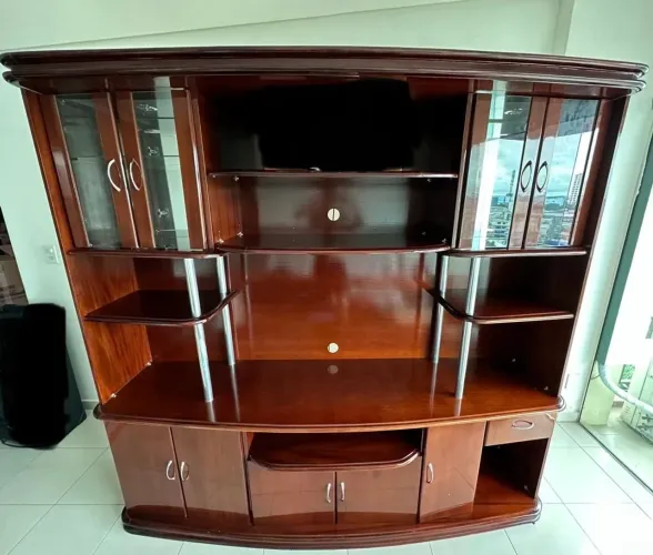 Estante Grande para Sala com Cristaleira e Espaço para TV