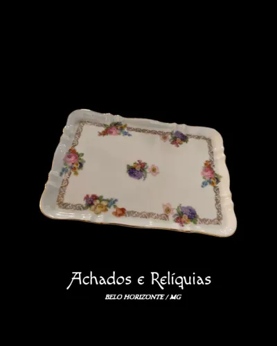 Bandeja em Porcelana Europeia Floral - Tradição e Poesia da Europa Central