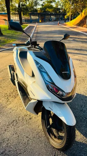 Honda PCX 160 DLX ABS