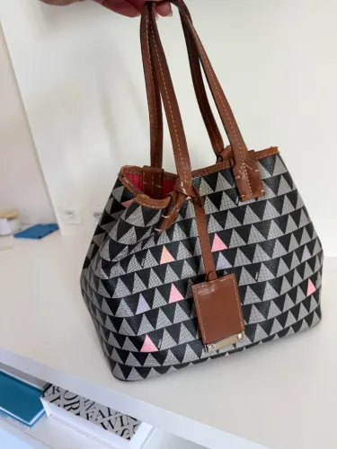 Bolsa Schutz nina triangle