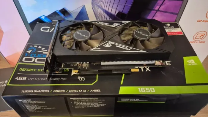 Placa de vídeo GTX 1650 4GB DDR6 Galax muito nova com garantia!