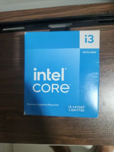 Processador intel i3 1400f funcionando perfeitamente