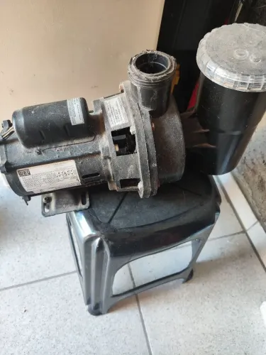 Bomba de água piscina 1/3 CV.