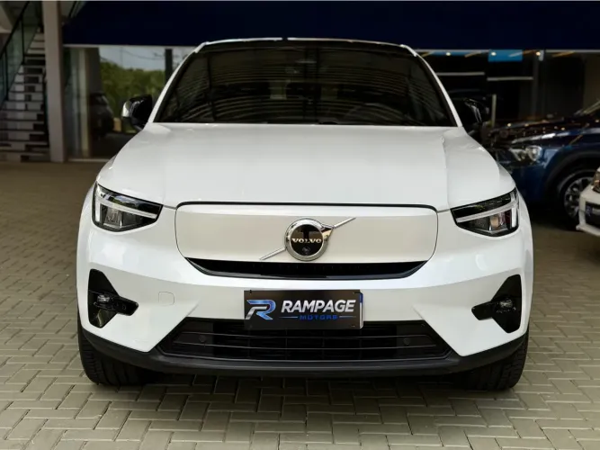 Volvo C40 Recharge Pure Eletric (elétrico) 2023