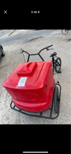 Bike triciclo térmica não tem as placas