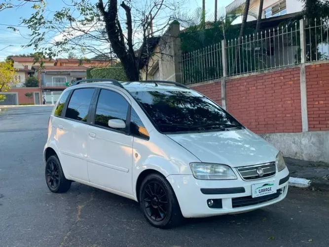Fiat Idea ELX 1.8 MPI Flex 8V 5P 2010