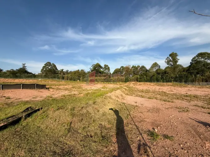 TERRENO À VENDA NO CONDOMÍNIO PORTAL DOS LAGOS EM JUNDIAÍ/SP